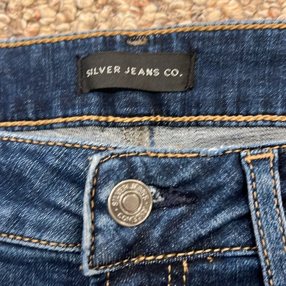 EUC! Silver Boyfriend Shorts. SZ 25 - Picture 2 of 8